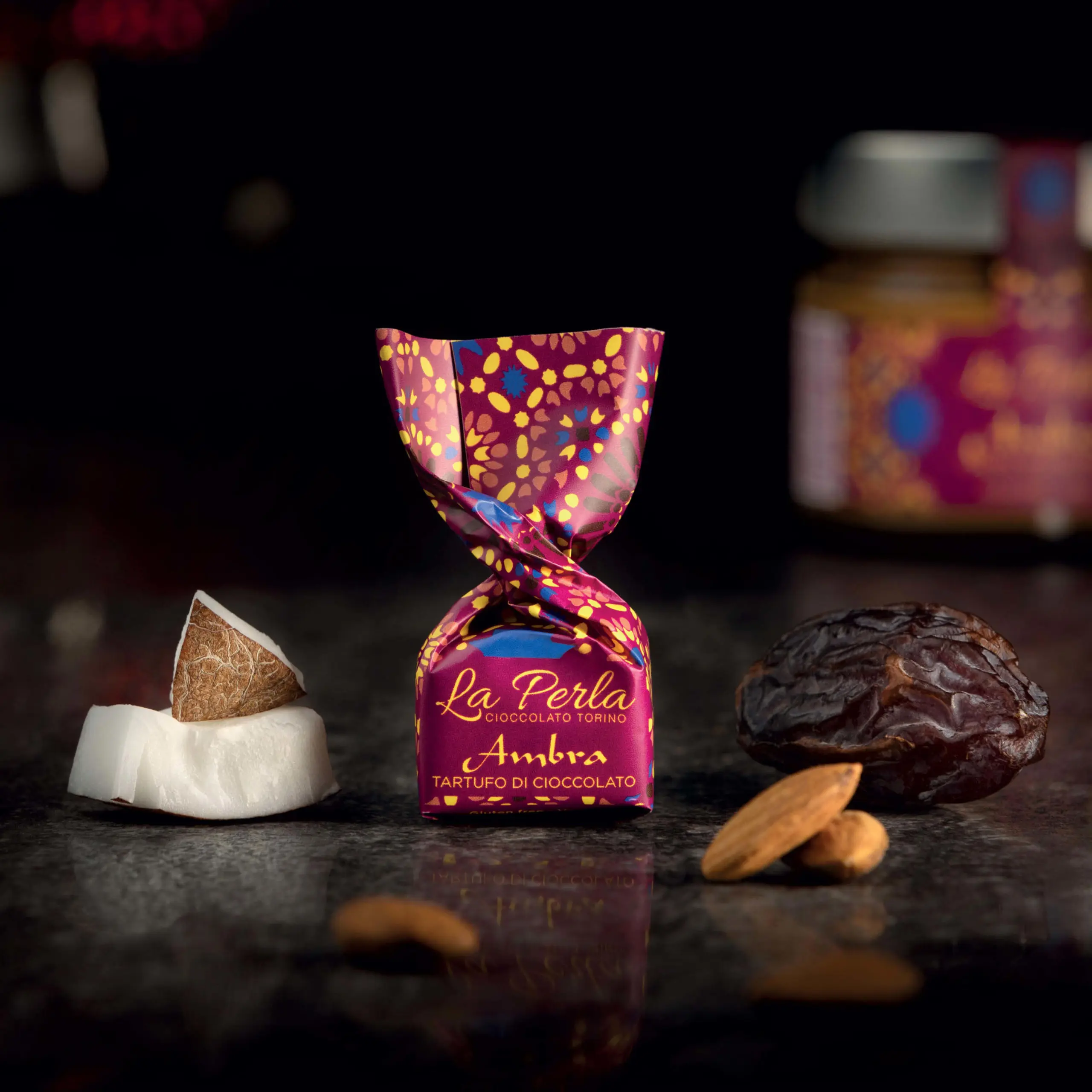La Perla Dadlar/Mandel/Kokos Chokladtryffel 2st